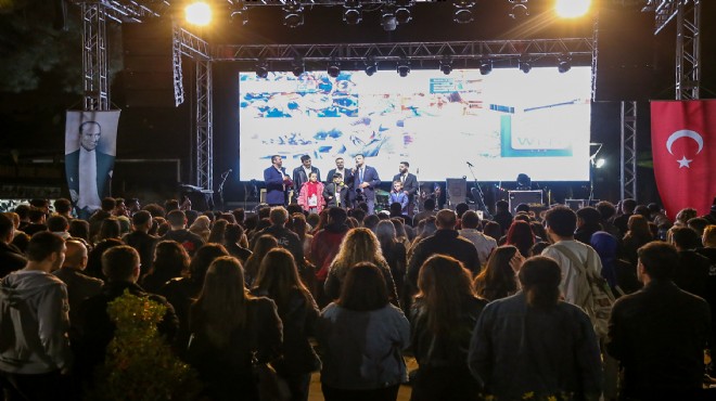 CHP nin Bornova adayı Eşki, gençlerle festivalde buluştu