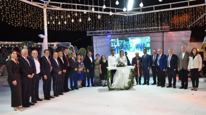 CHP yi Torbalı da buluşturan düğün