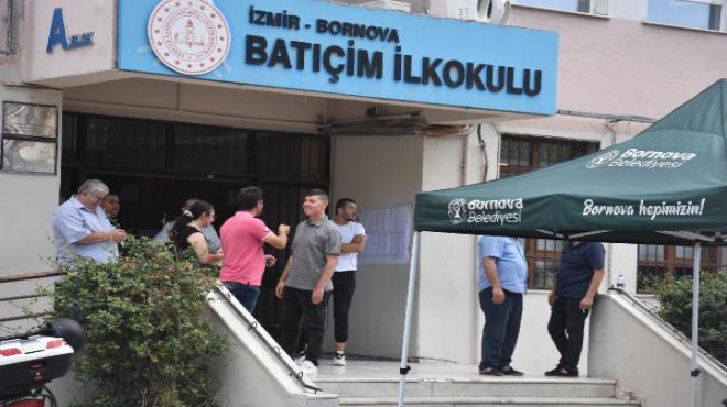İzmir de Bulgar seçimleri için sandık kuruldu
