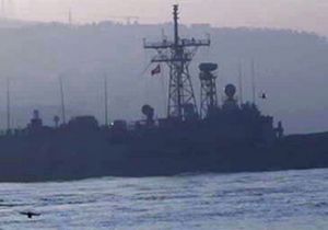 Türk ve Rus savaş gemisi aynı dakikalarda Boğaz’da! 