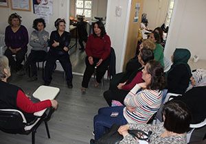 Karabağlar’da  kadına şiddete hayır  semineri 