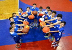 İzmir in çocukları için spor zamanı: 21 branşta... 