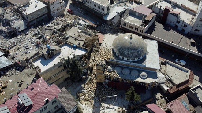 Depremlerde Tarihi Maraş Çarşısı da hasar gördü
