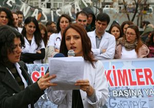 İzmir’de asistan hekimler greve son verdi, direniş sürücek!