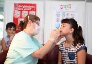 Bornova’da çocukları diş sağlığı güvende! 