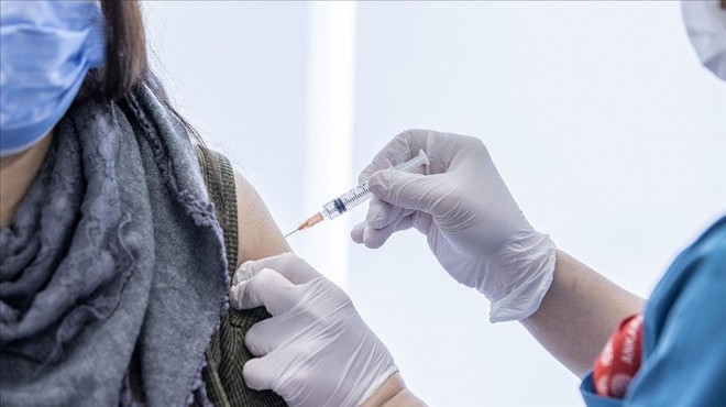 Dünya da bir ilk: Aşı zorunlu oldu!