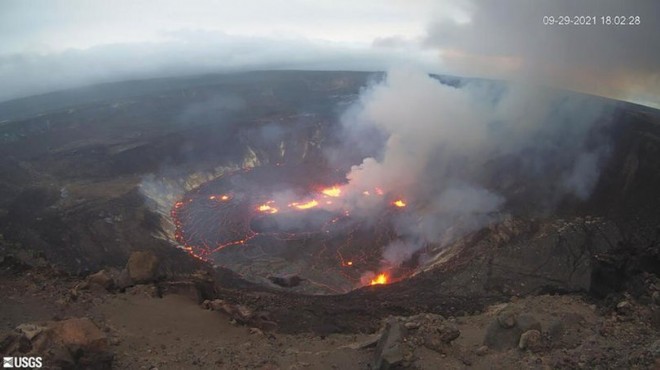 Dünyanın en aktif volkanlarından Kilauea da patlama!
