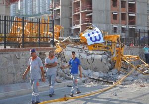 Flaş! İzmir’deki inşaatta facia: 2 ölü, 3 yaralı