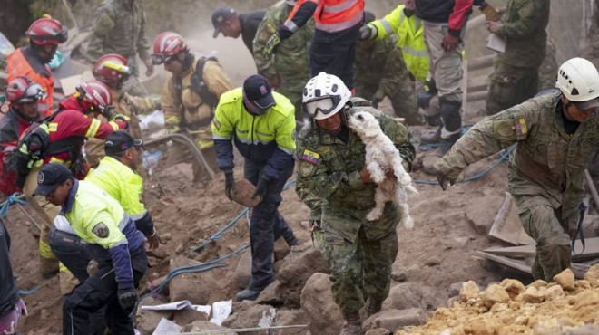 Ekvador da toprak kayması: 16 ölü!
