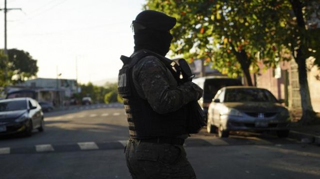 El Salvador açıklarında 1,2 ton kokain ele geçirildi