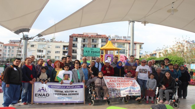 Engelliler için İzmir den Ankara ya yürüyor