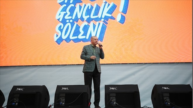 Erdoğan: Geleceğe yine omuz omuza yürüyeceğiz