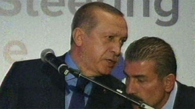 Erdoğan konuşurken salon karıştı!