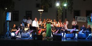 Urla’da Halk Müziği Korosu’ndan müzik ziyafeti