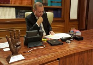 Erdoğan’ın masasında dikkat çeken ‘Rabia’ ayrıntısı 