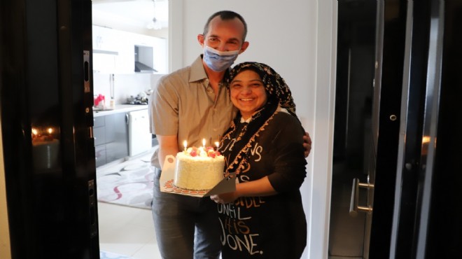 Eşinin doğum gününü kutlamak için belediyeden pasta istedi
