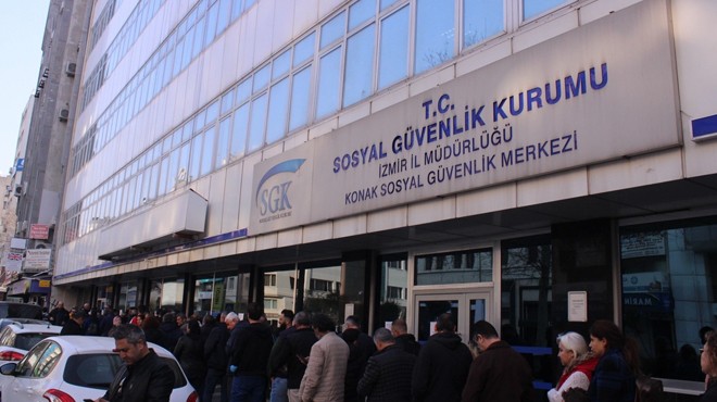 EYT yükü isyan ettirdi… İzmir’de SGK çalışanları iş bırakıyor!