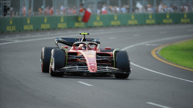 F1 Avustralya GP sona erdi... Kazanan Leclerc oldu!