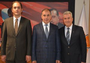 AK Parti İzmir’de bir ilçeye daha yeni başkan 