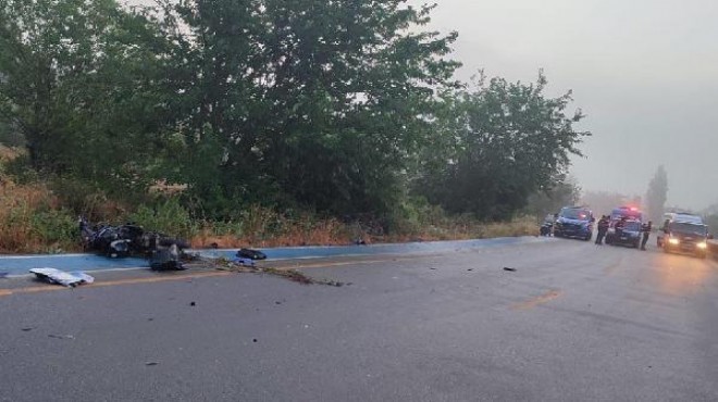 Feci kaza... Otomobilin çarptığı 2 motosikletli öldü