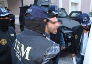 İzmir’de polise saldırıda flaş gelişme: O hamle olası faciayı önledi 
