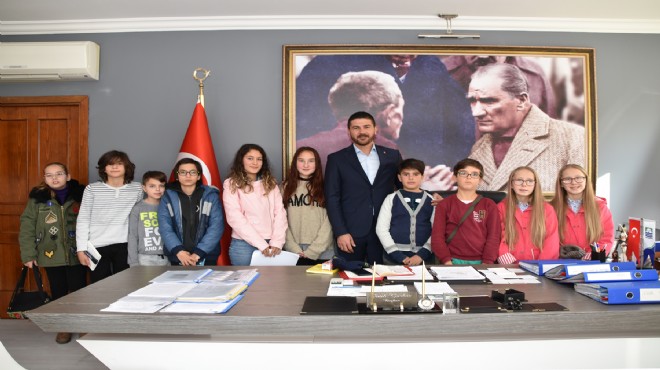 Foça nın Çocuk Meclisi ilk toplantısını yaptı