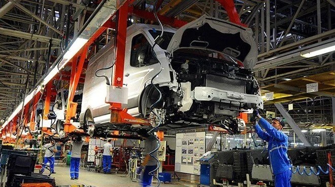 Ford Türkiye deki tesisinde üretime ara verdi!
