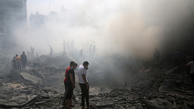 Gazze de 5 bin 500 bina tamamen yıkıldı
