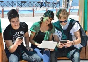 İzmir de 8 noktada ücretsiz internet dönemi