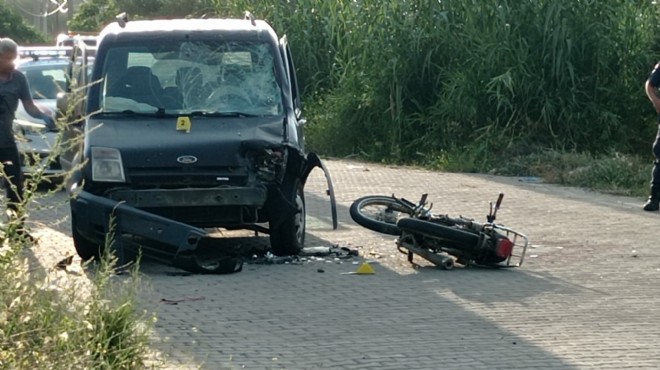 Hafif ticari araç ile motosiklet çarpıştı: 1 ölü, 1 yaralı
