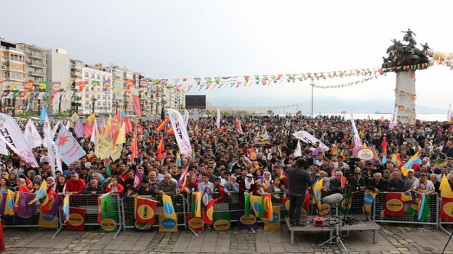 HDP Gündoğdu Meydanı nda  hayır  çağrısı yaptı