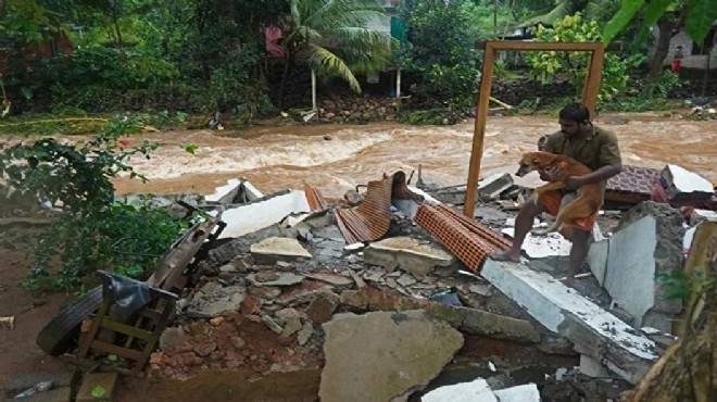Hindistan da şiddetli yağışlar: 18 kişi öldü