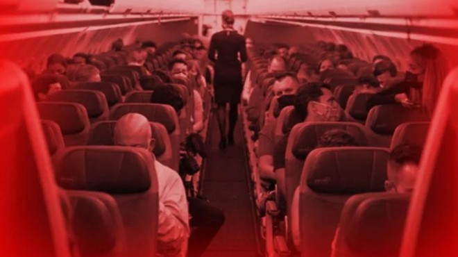 Hostese cinsel saldırı: Uçak acil iniş yaptı