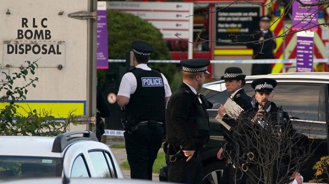 İngiltere de patlama: 1 kişi yaşamını yitirdi
