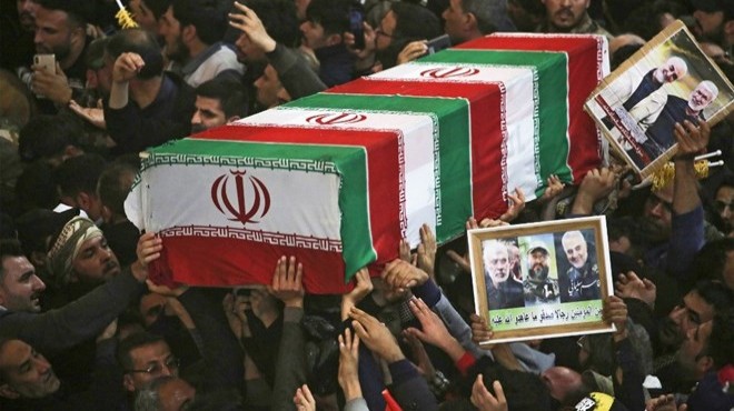 İran, ABD yi vurdu! Süleymani defnedildi