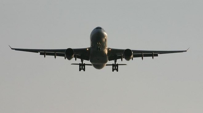 İran yolcu uçağına jet tacizi