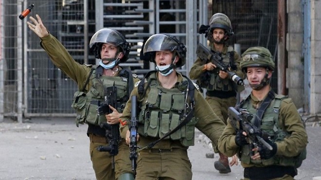 İsrail den cuma namazında Filistinlilere gazlı saldırı