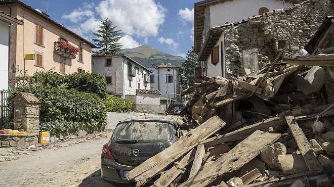 İtalya da korkunç bilanço: 290 ölü