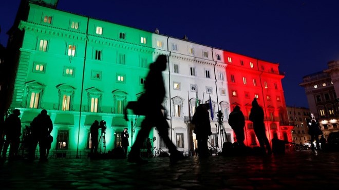 İtalya da siyasi kriz: İki bakan hükümetten çekildi