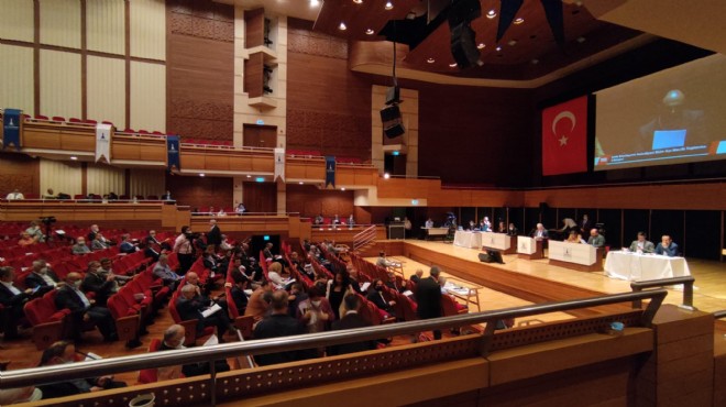 İYİ Parti  dur  dedi, CHP geri adım attı... Mecliste  protokol  tartışması
