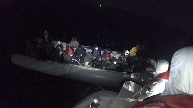 İzmir açıklarında 38 kaçak göçmen daha kurtarıldı