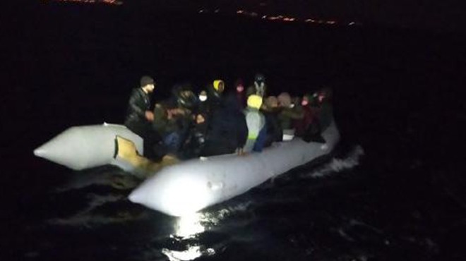 İzmir açıklarında 68 kaçak göçmen kurtarıldı