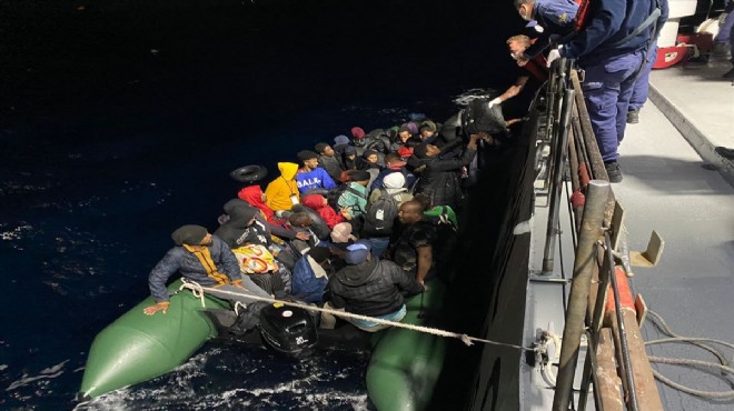 İzmir açıklarında geri itilen 38 göçmen kurtarıldı