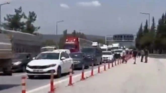 Yangın paniği... İzmir-Aydın otoyolu trafiğe kapatıldı!