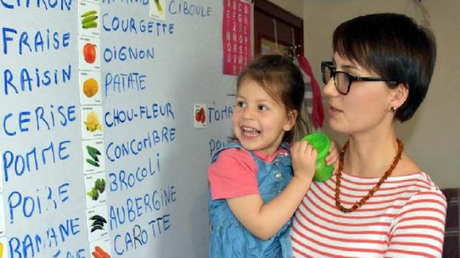 İzmir de 4 yaşındaki Maya, 6 dil konuşuyor!