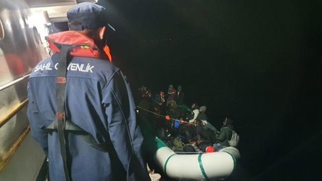 İzmir de 53 kaçak göçmen kurtarıldı
