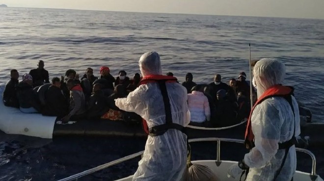 İzmir de 81 düzensiz göçmen kurtarıldı