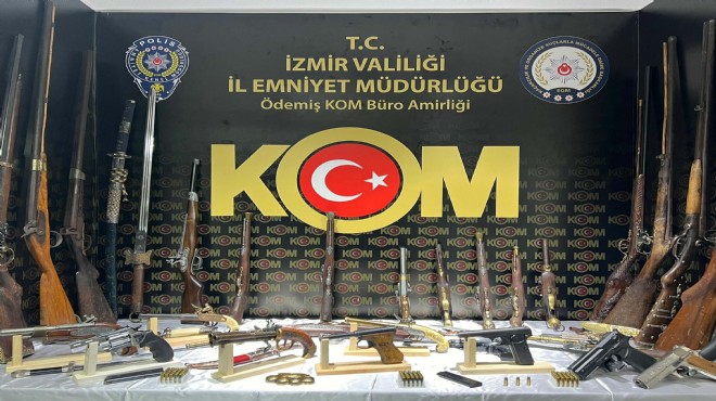 İzmir de  antika  silah kaçakçılığı baskını!