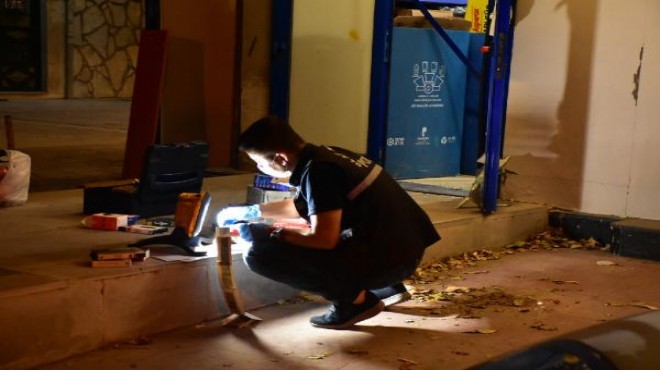 İzmir de çikolata hırsızı polisten kaçamadı