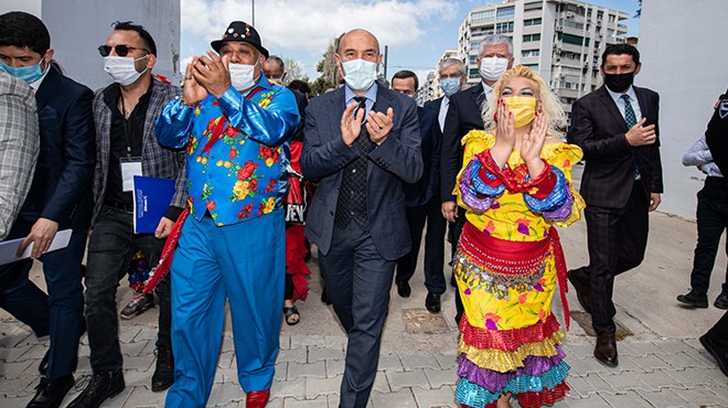 İzmir’de Dünya Romanlar Günü kutlaması